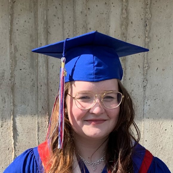 Meet your Posher, Anesia - Picture 1 of 1